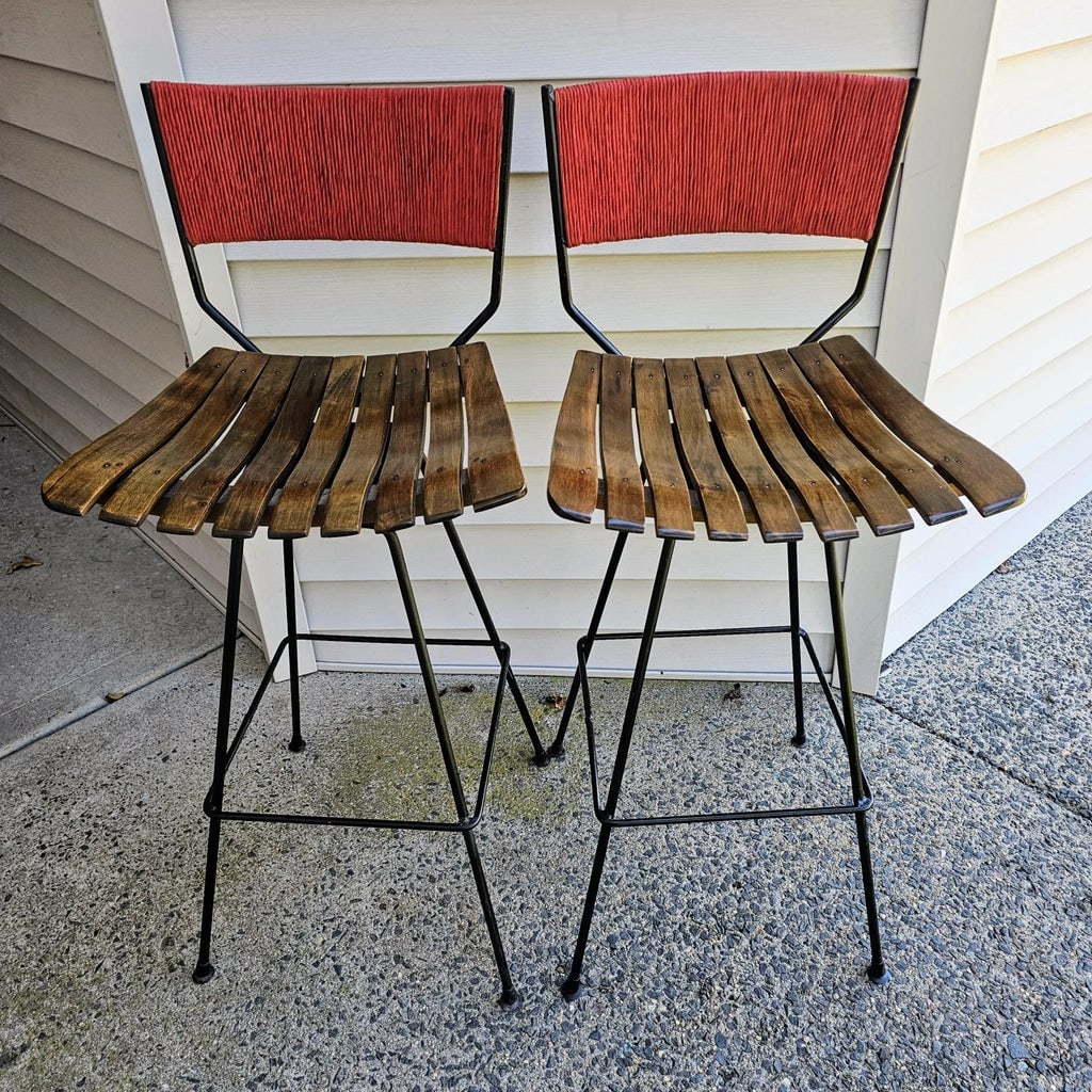 1950s Pair of Arthur Umanoff Style Bar Stools by Raymor Matte Red Backs - 10
