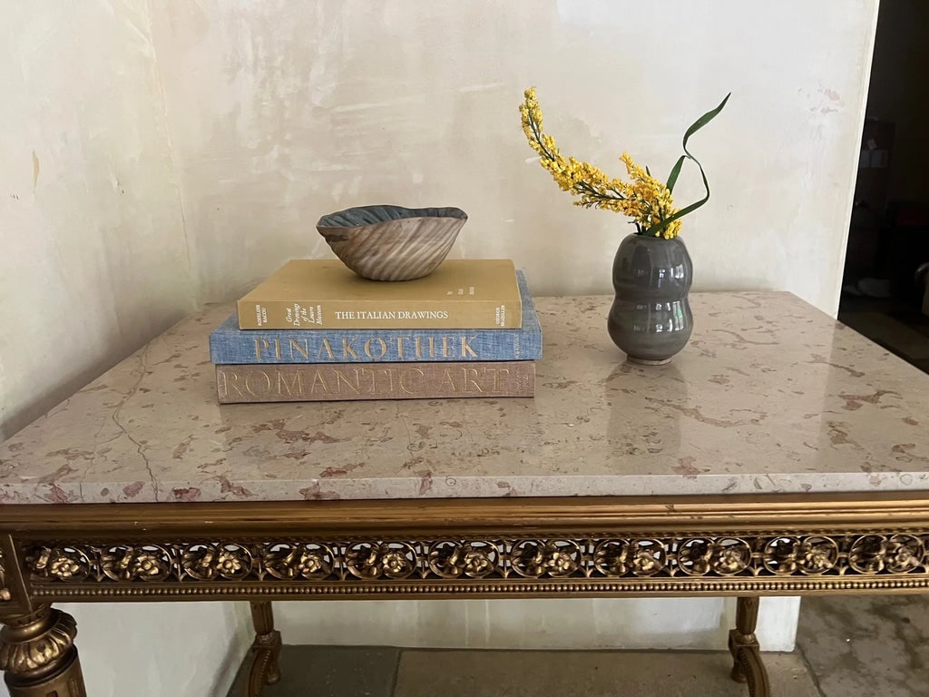 French 19th Century Marble Top Giltwood Table - 5