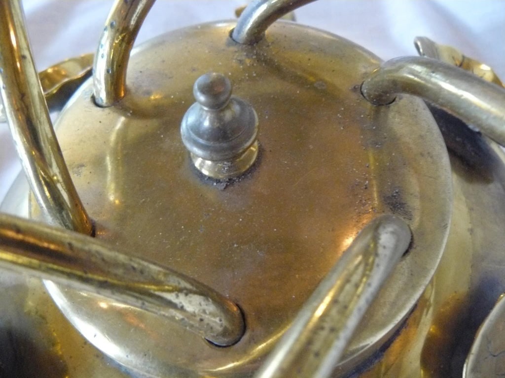 Hollywood Regency Brass Plated Lilypad Side Table - 9