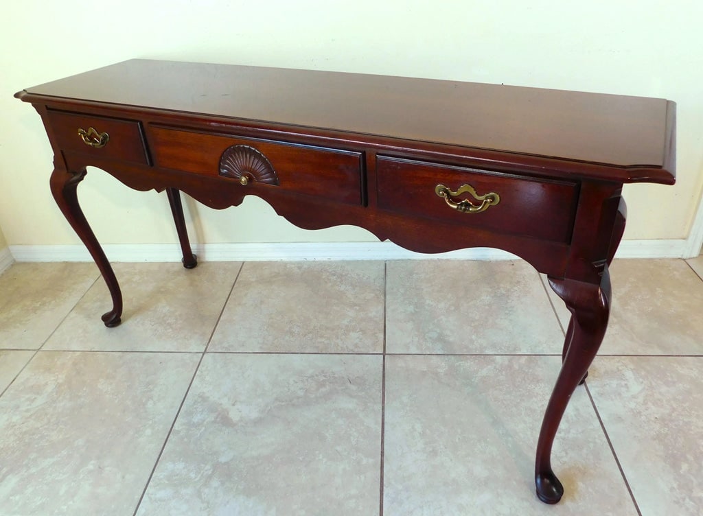 Thomasville Furniture Queen Anne Mahogany Shell Console/Sofa Table - 3