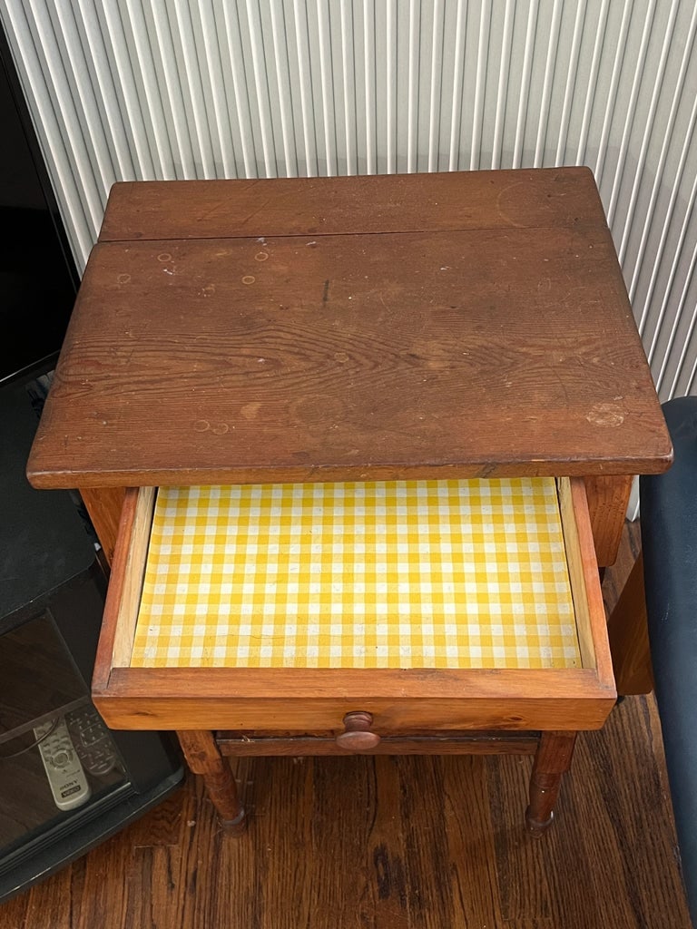 Antique Early American Pine Wood Side Accent Table - 3