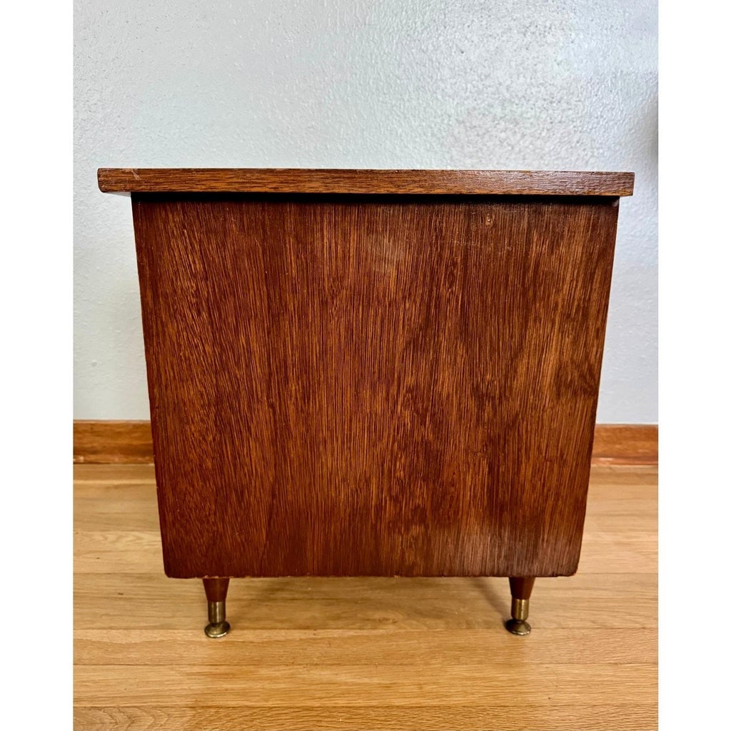 1950s Mid-Century Record Cabinet With Sliding Doors and Brass Pulls - 4