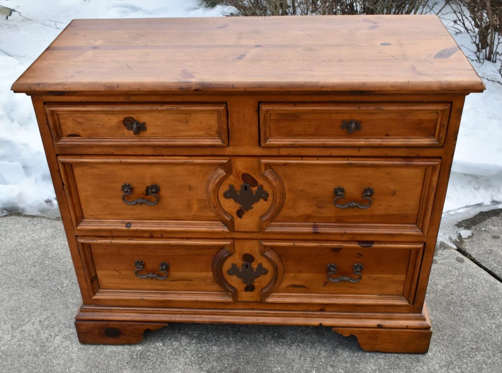 Vintage Henredon Solid Heavy Pine Spanish Baroque Chest of Drawers - 7