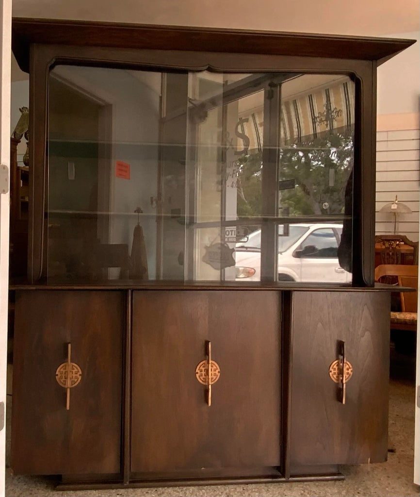 Mid Century Modern Mahogany Display Cabinet - 7