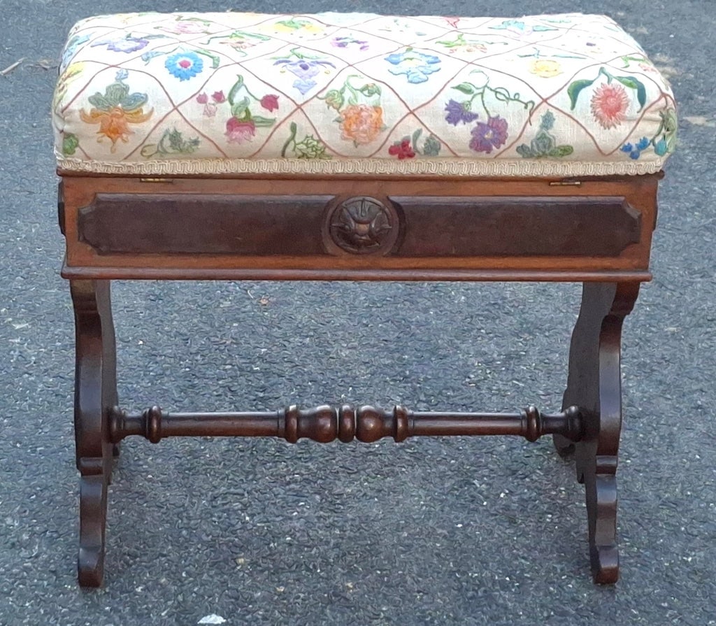 Late 19th Century American Empire Mahogany and Needlepoint Upholstered Storage Bench - 9