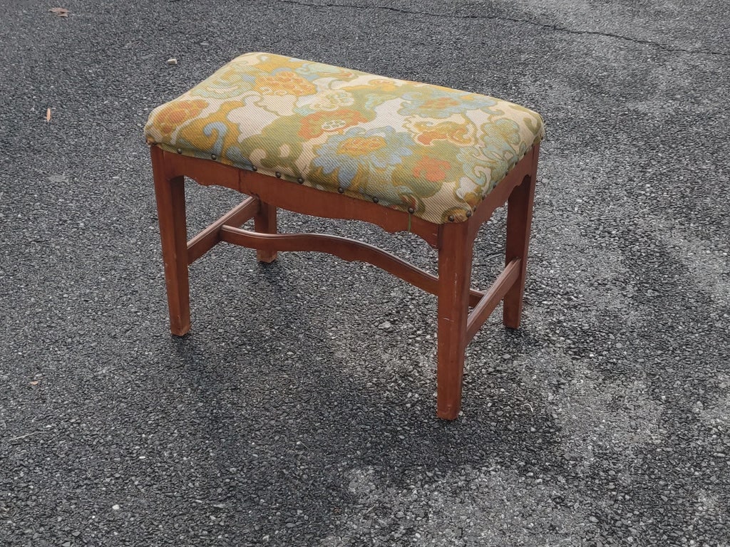 Mid 20th Century Antique Shaker Style Solid Maple Footstool Rvs - 2
