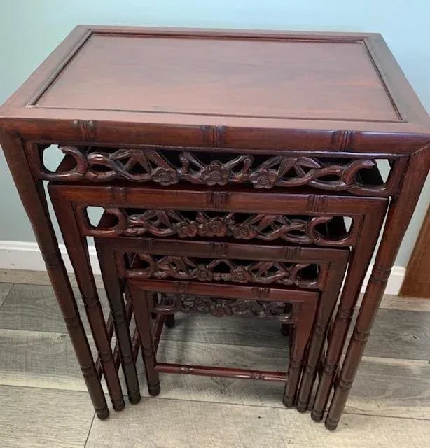 1900s Antique Chinese Qing Dynasty Carved Hongmu Rosewood Bamboo Designed Nesting Tables Set of 4 - 2