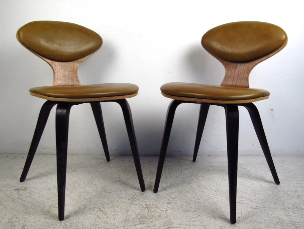 Mid-Century Modern Bentwood Chairs in the Style of Norman Cherner - a Pair - 13