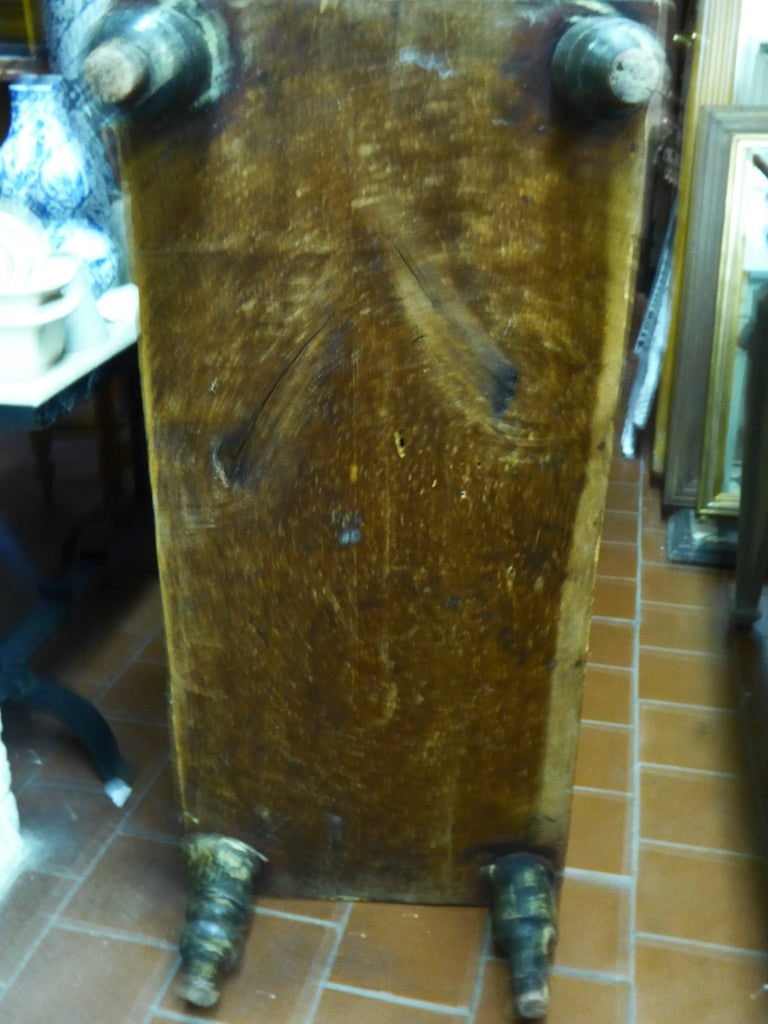 19th Century American Combed Finish Painted Trunk - 5