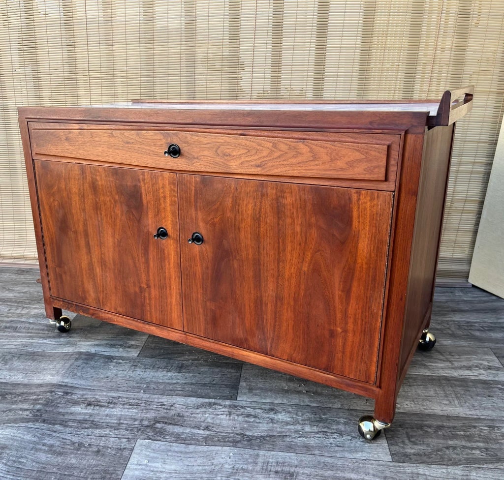 Mid Century John Stuart Buffet Server / Bar Cart. Circa 1960s. - 2