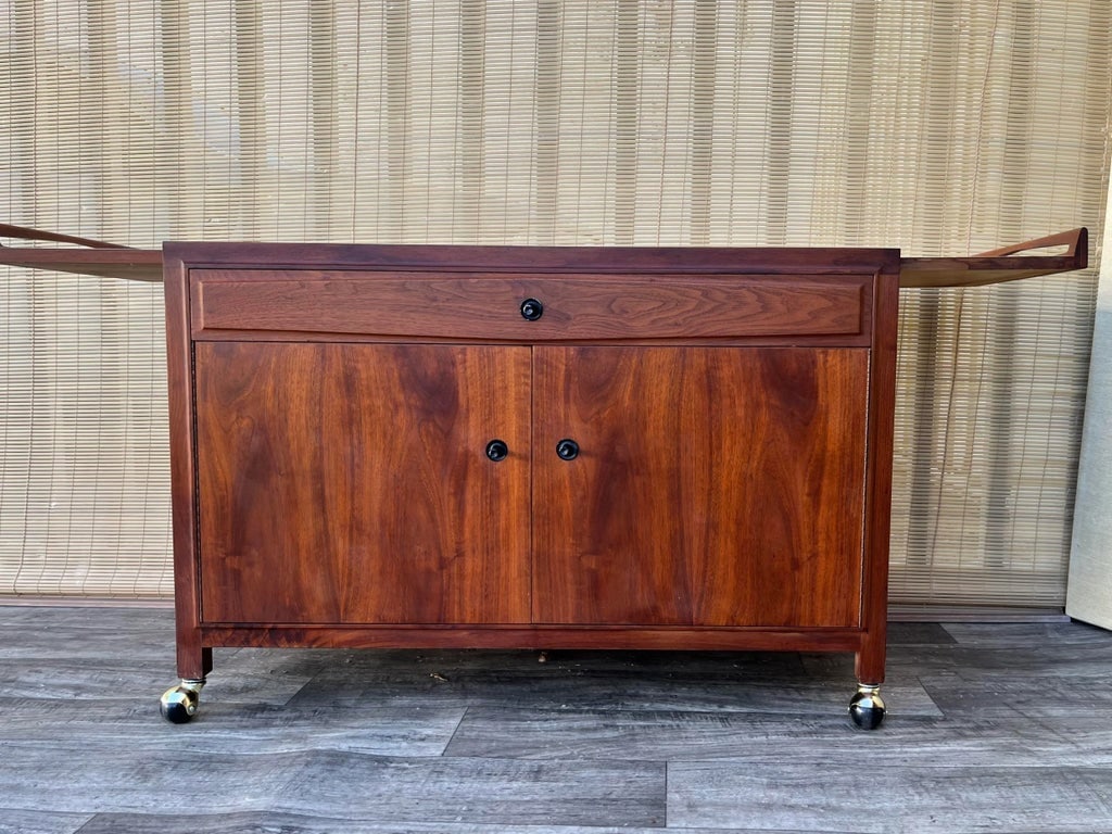 Mid Century John Stuart Buffet Server / Bar Cart. Circa 1960s. - 7