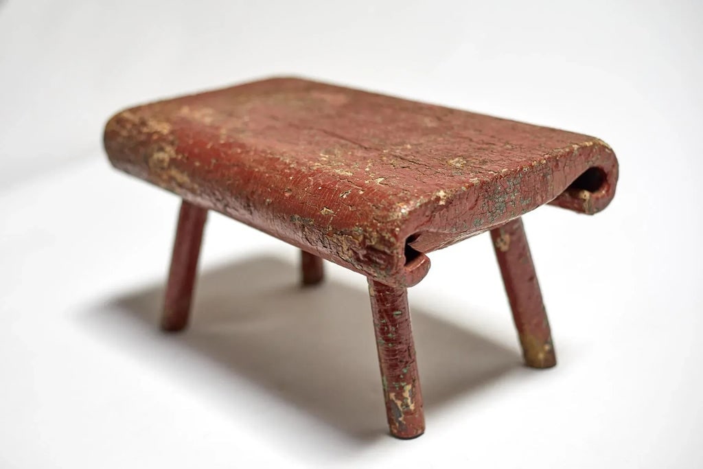 Featured in The 2020 San Francisco Decorator Showcase - Early American Rustic Red Painted Wooden Sma - 2