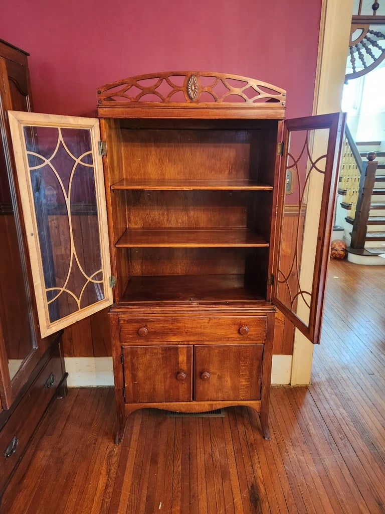 Antique 1900's Maple Georgian Style Display Cabinet - 3