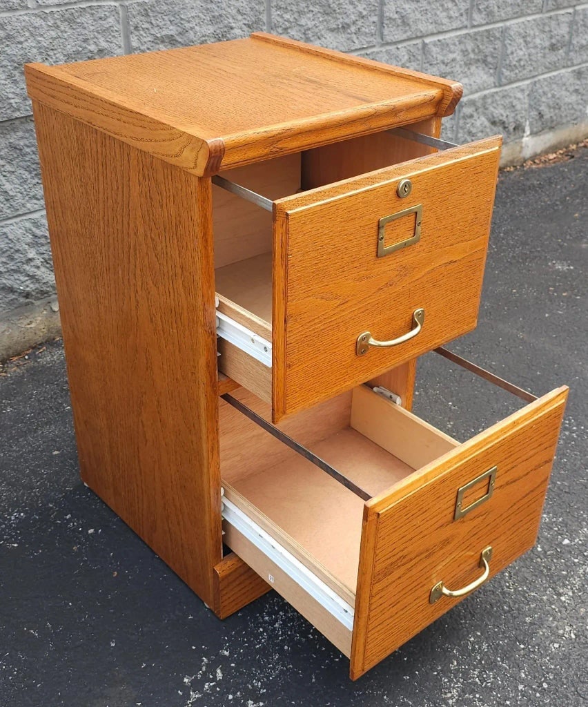 Vintage Two Drawer Oak Locking Filing Cabinet With Key - 2