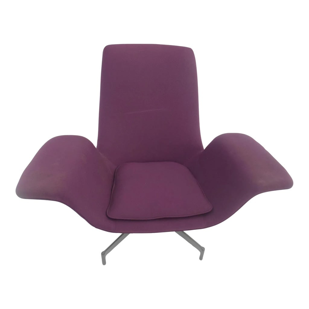 1990s Dialogue Wing Lounge Chair by Hbf: This Dialogue chair by HBF provides an intuitive and purposeful solution for casual seating in your home, office or lobby scenarios. Simple yet functional, the lounge chair features an integral task