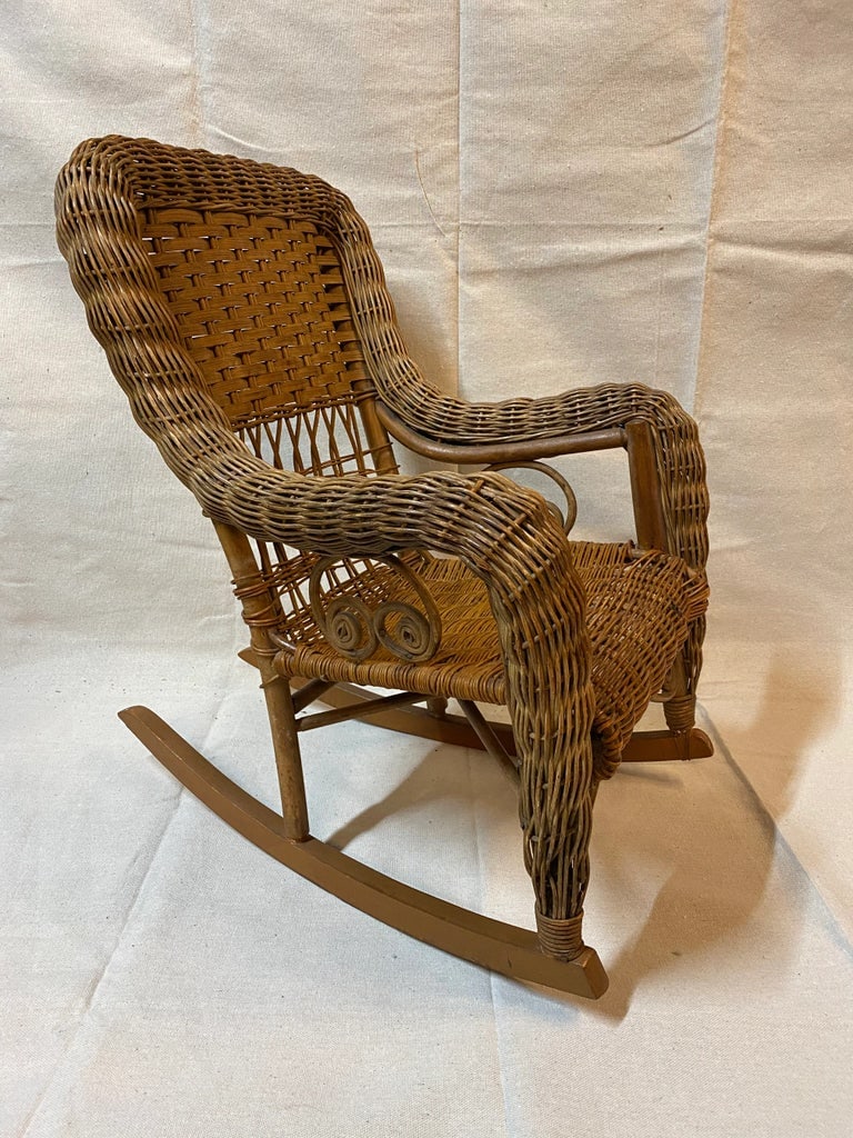 Late 19th Century Victorian Wicker Children's Chair Murphy Chair Company Detroit - 2