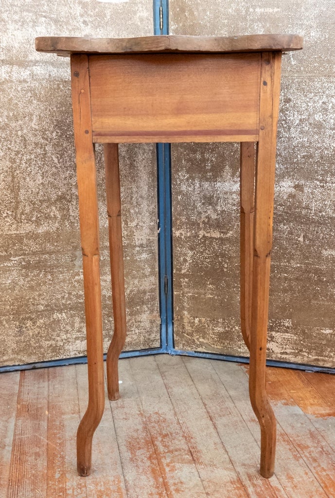 19th Century Unusual American Shaker Style Accent Table or Stand - 5