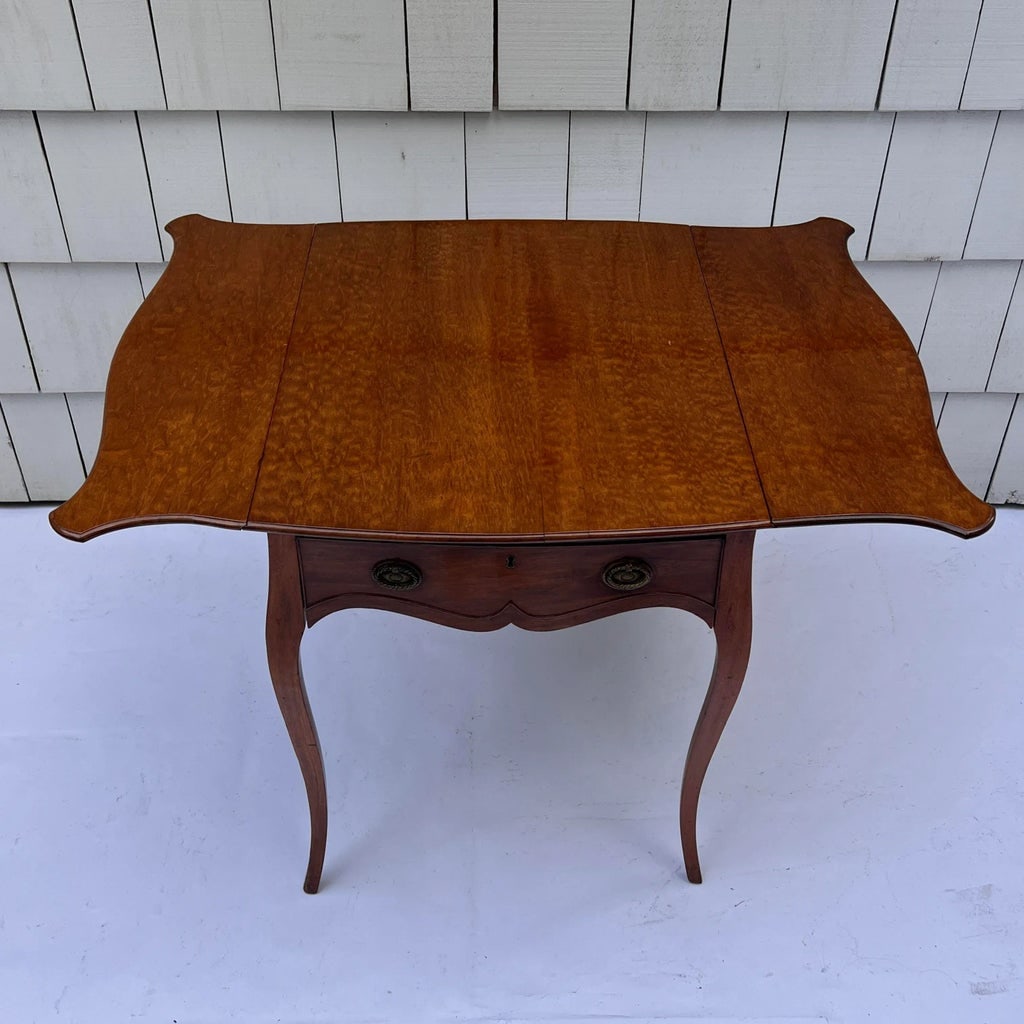 Early 19th Century Antique English Pembroke Table - 3