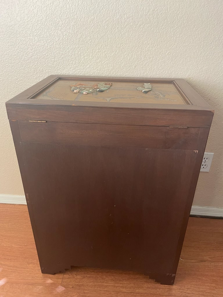 1960s Vintage Chinoserie Walnut & Mother of Pearl Silverware Cabinet - 3