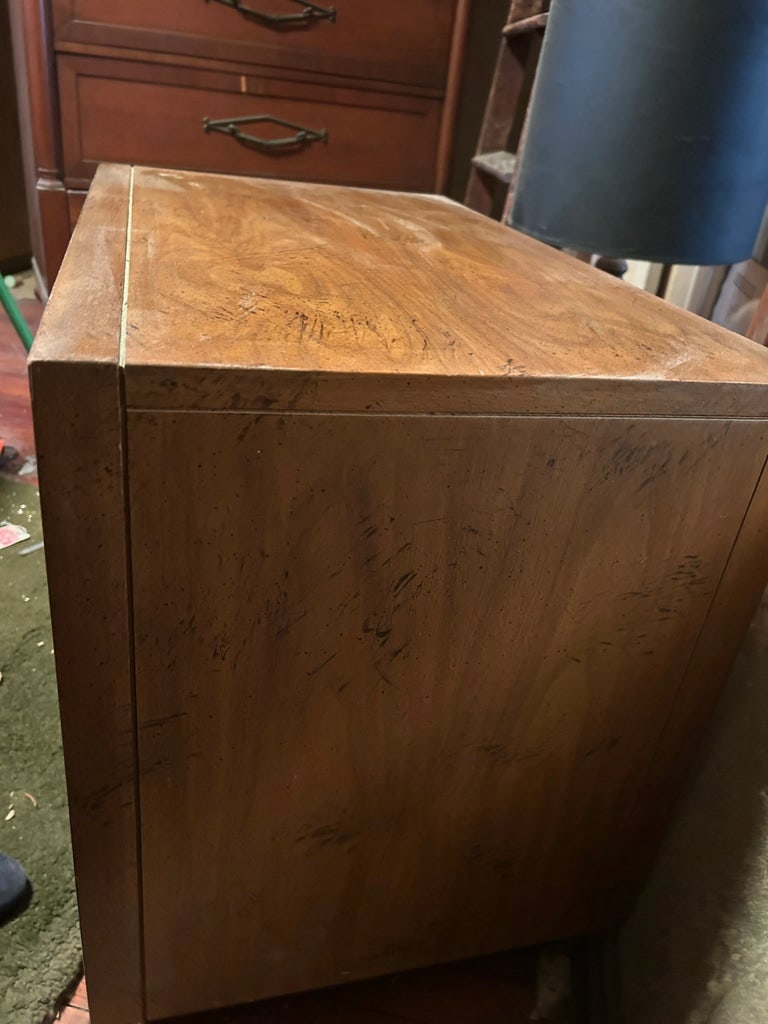 Mid 20th Century Pair of American of Martinsville Nightstands - 7