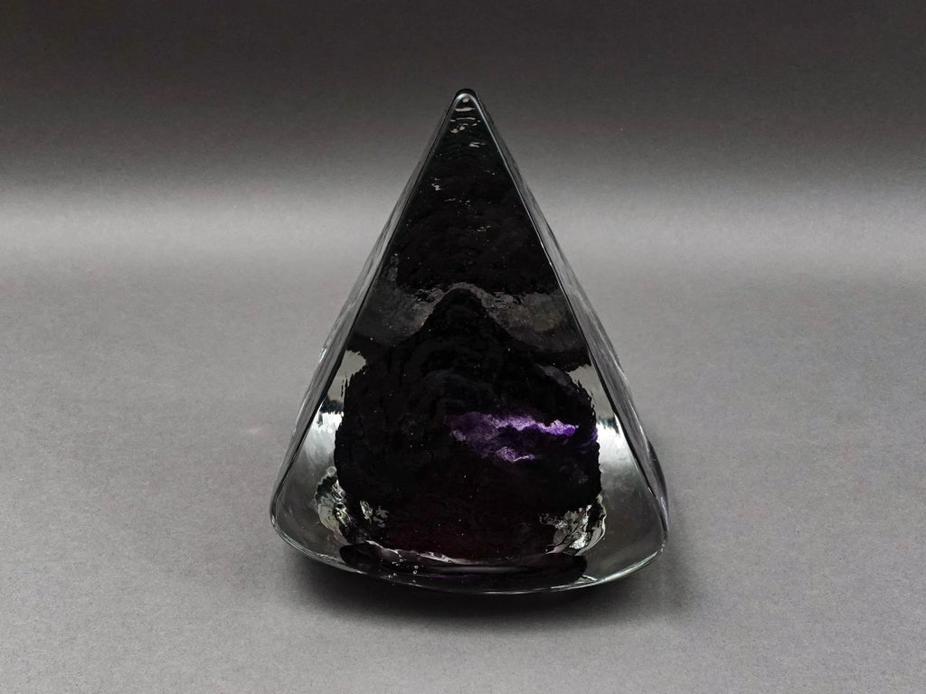 Andrew Shea 1993 Signed Amethyst Large Art Glass Pyramid Sculpture 7" - 3