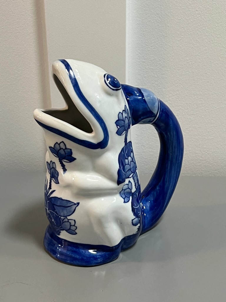 Blue & White Chinoiserie Frog Pitcher - 5