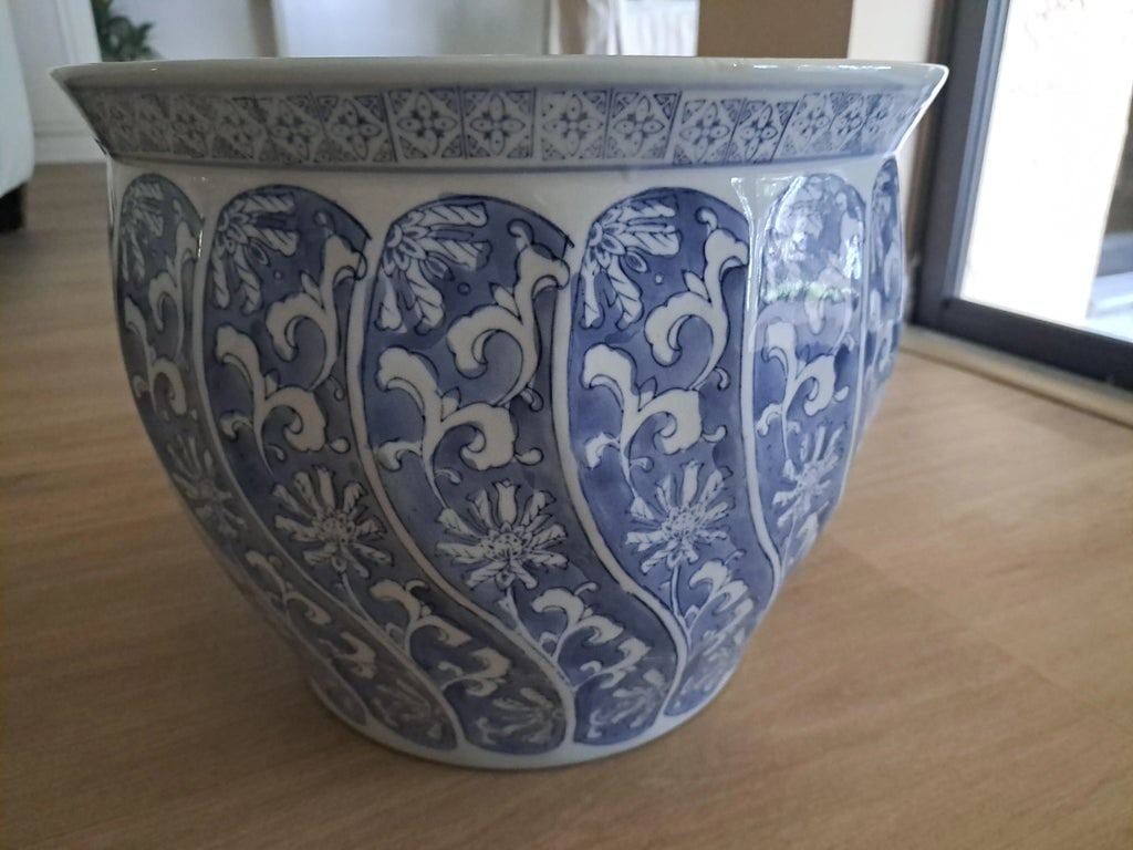 Vintage Large Chinese Glazed Ceramic Blue & White Planter Floral Pot Fish Bowl - 11
