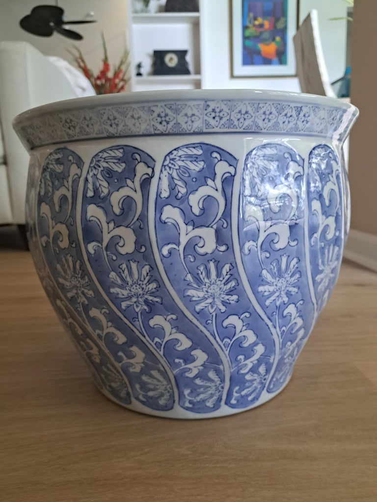 Vintage Large Chinese Glazed Ceramic Blue & White Planter Floral Pot Fish Bowl - 14