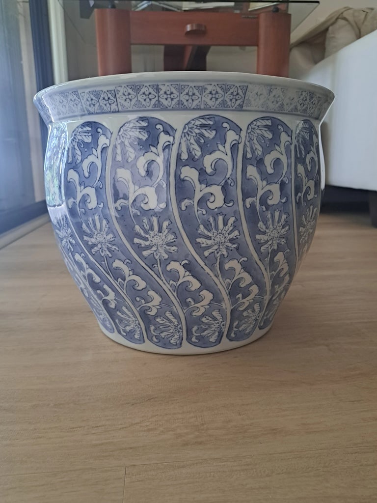 Vintage Large Chinese Glazed Ceramic Blue & White Planter Floral Pot Fish Bowl - 2