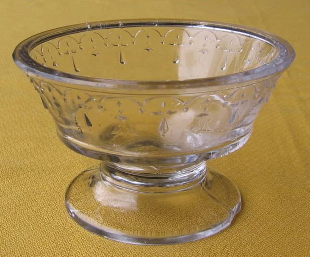 Nova Scotia Glass Nappy Tassel & Crest Pattern