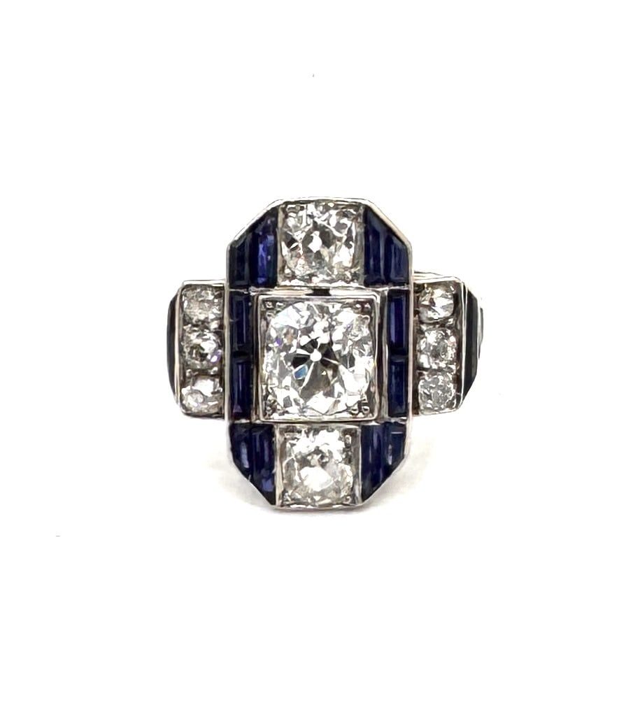AN ART DECO STYLE DIAMOND AND SAPPHIRE COCKTAIL RING Diamond, Sapphire and 18k Gold (1 of 2)