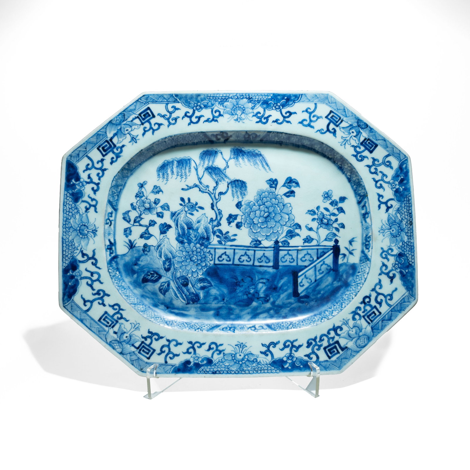 A Early Meissen Blue and White Platter with chinese "style decoration" Early 18th Century: Early Meissen Blue Onion (Zwiebelmuster) or Strawflower (Strohblumenmuster) designs. Inspired by chines export porcelain,it features the garden, the fence and peonies. During this period, Meissen was 