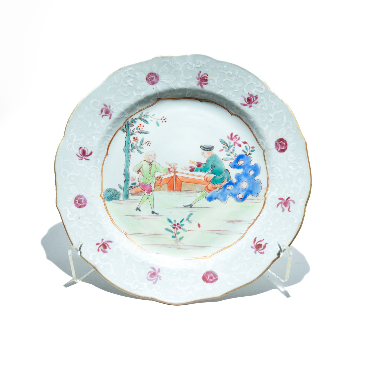 Chinese Porcelain Export Plate "The Follower" Qianlong(1735-1796): Chinese export porcelain plate, decorated in the Famille Rose palette This specific pattern is known as "The Fowler" (or "The Birdcatcher") . It depicts European figures in a landscape interpreted by 