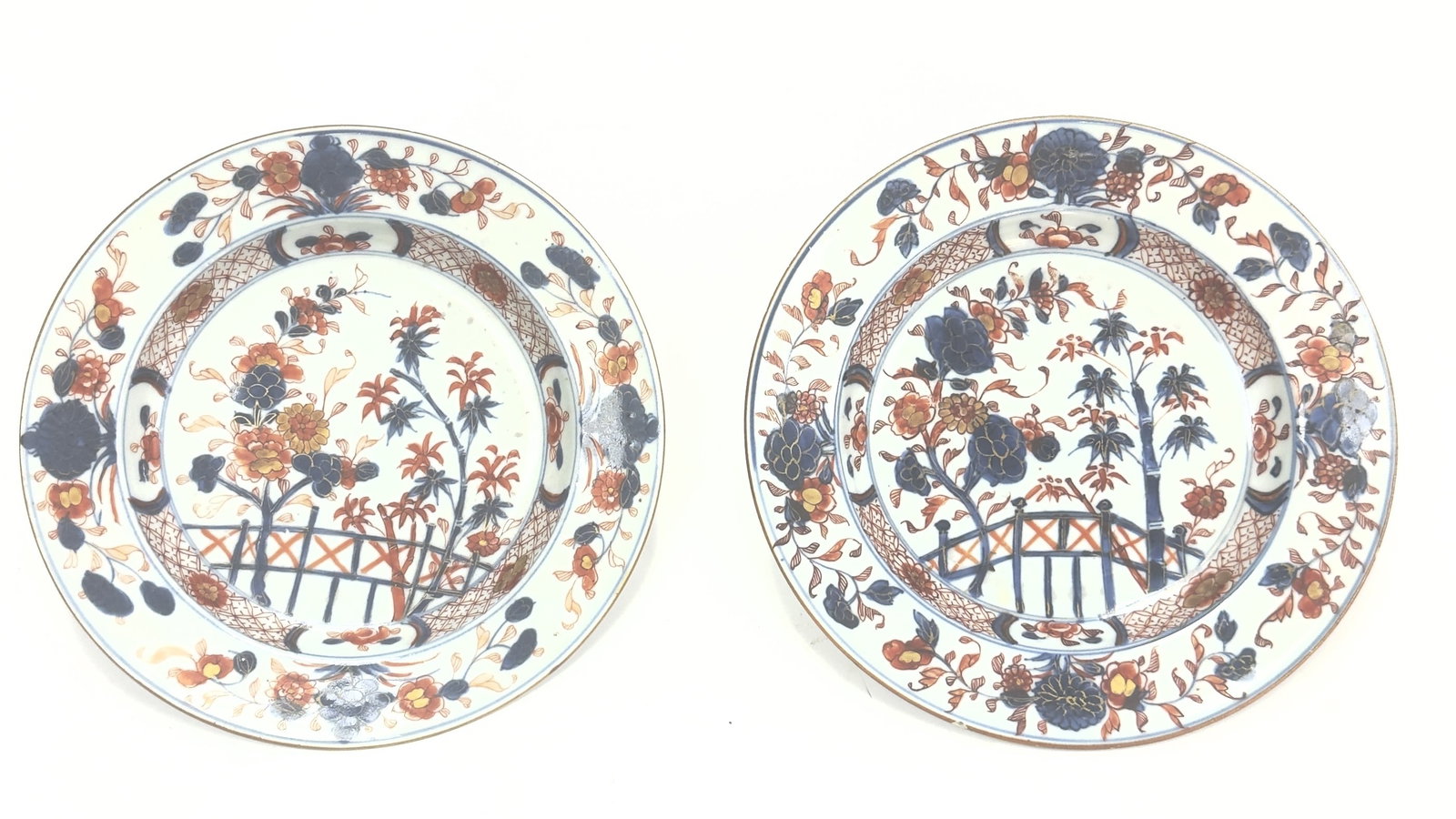 A Pair Of 'Chinese Imari' Porcelain Plates China, Qing Dynasty, Kangxi - Qianlong period, 18th (1 of 1)