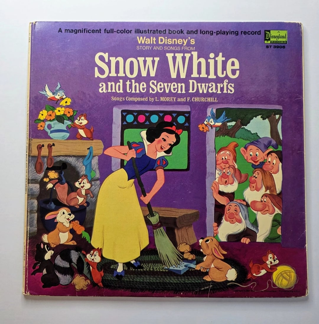 Vintage Walt Disney Snow White and the Seven Dwarfs Disneyland Record (1 of 5)