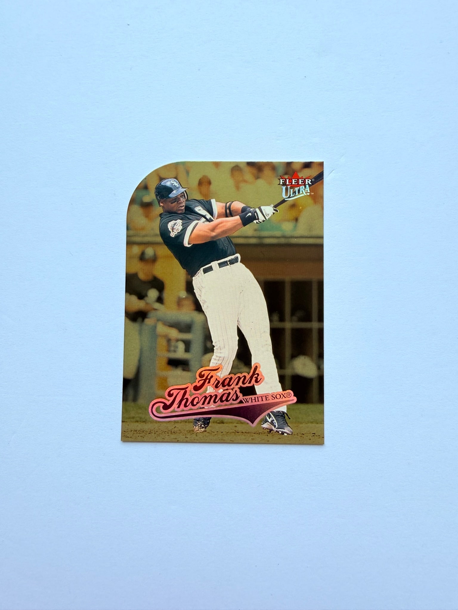 2004 Fleer Ultra Gold Medallion #19 Frank Thomas Chicago White Sox Parallel Card (1 of 2)