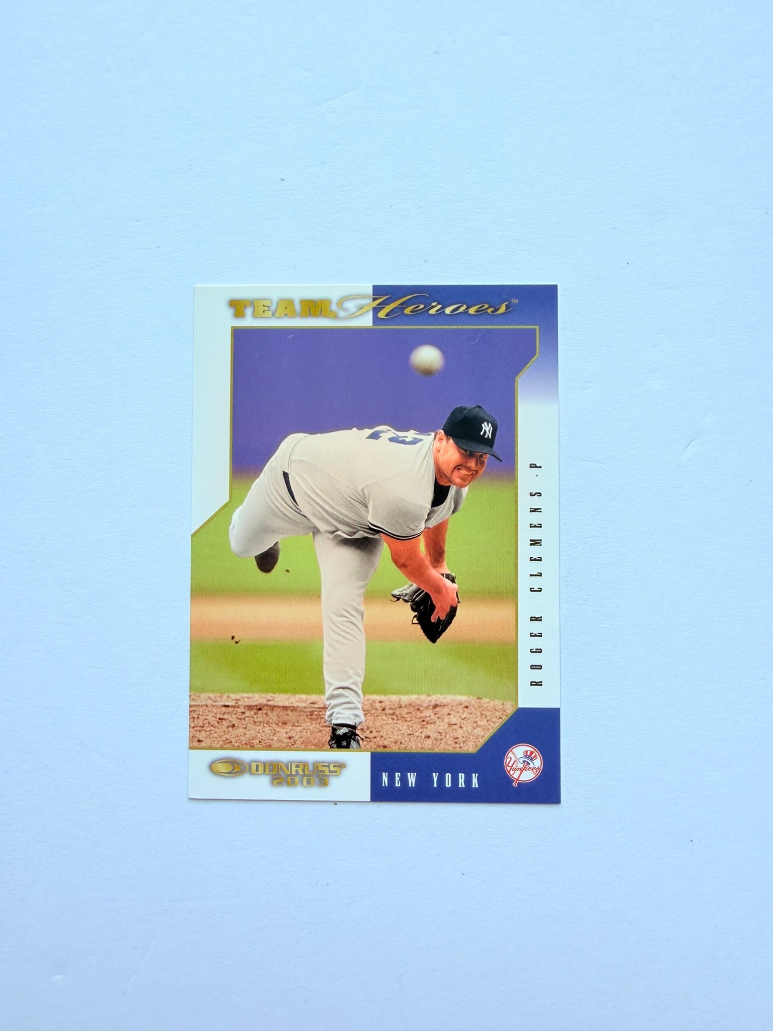 2003 Donruss Team Heroes #353 Roger Clemens New York Yankees MLB Baseball Card (1 of 2)