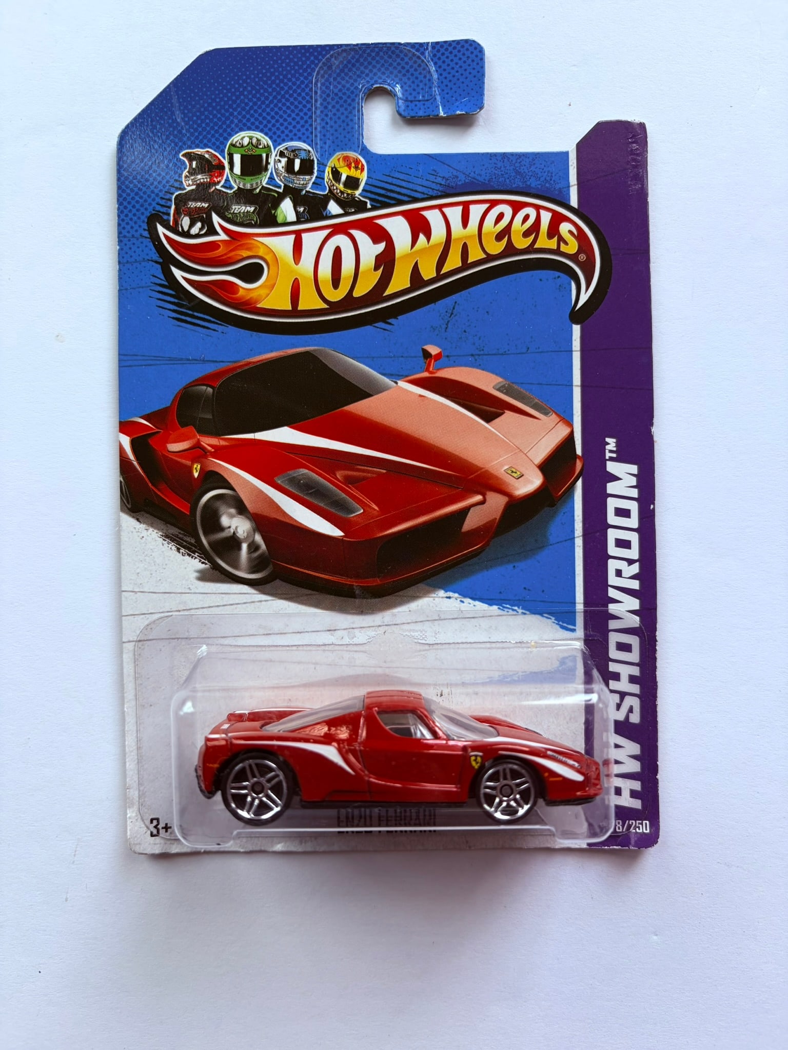 Hot Wheels Ferrari F12 Berlinetta Red HW Showroom 214/250 Factory Sealed (1 of 1)