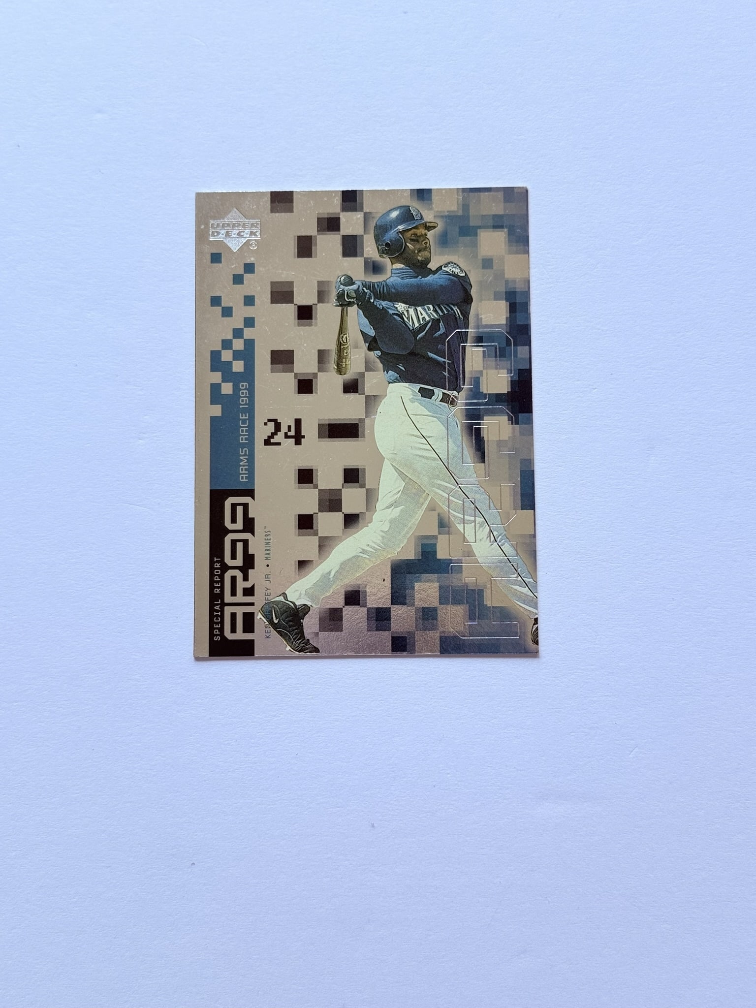 Ken Griffey Jr Upper Deck Special Report Card