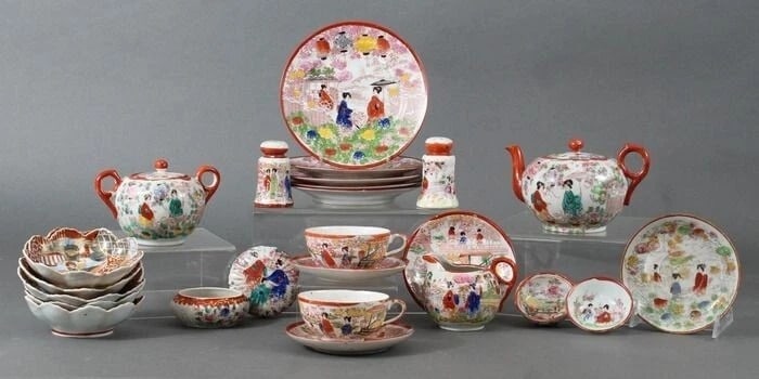 1920s Japanese Hand Painted Kutani Geishaware Porcelain Assortment (27Pc)