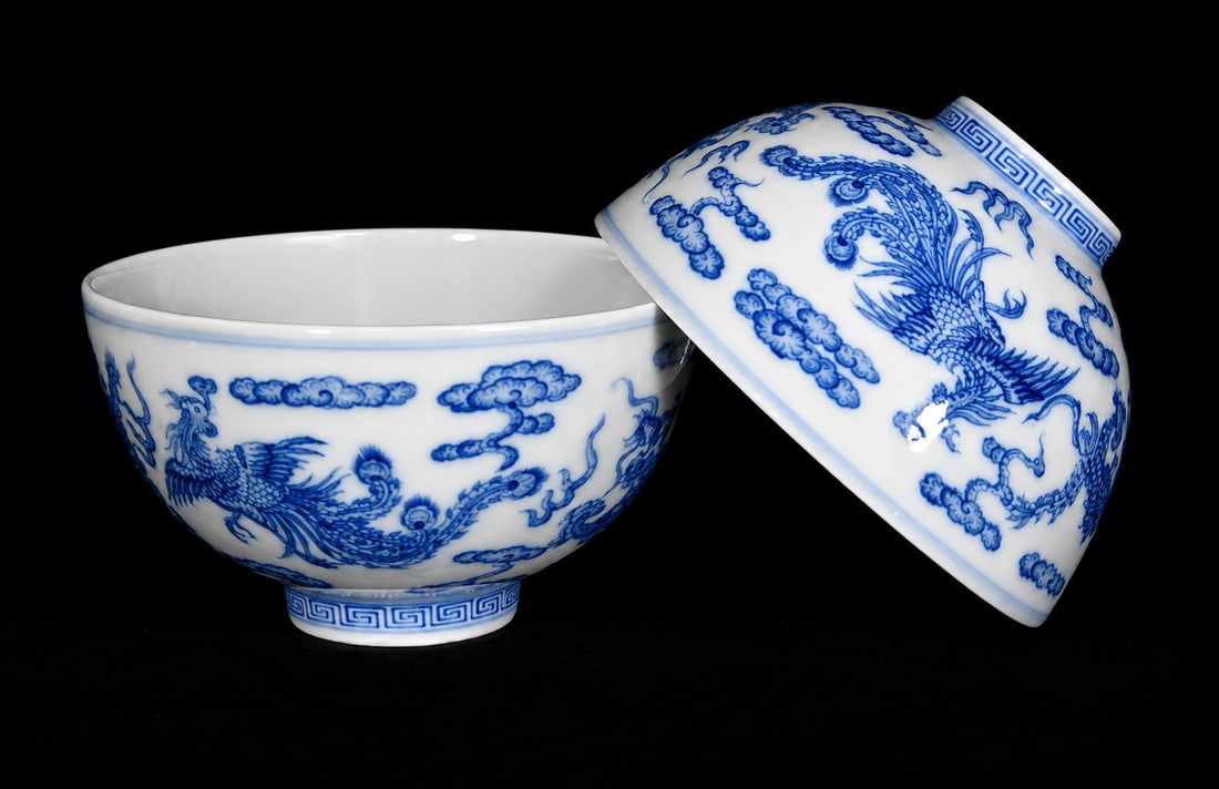 Pair of Qianlong-Marked Blue & White Dragon Phoenix Bowls