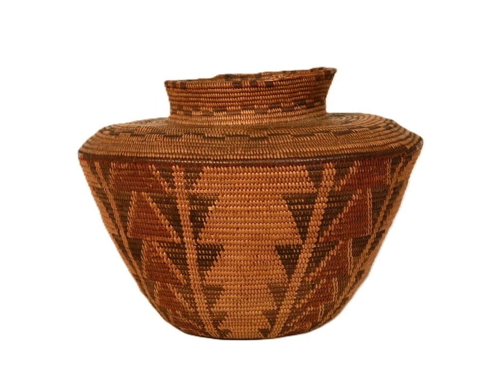 Yokuts Tulare Bottleneck Basket, Late 19th Century (1 of 9)