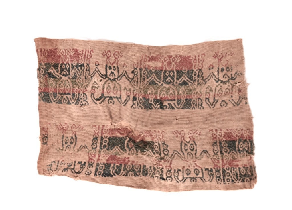 Pre-Inca Textile ca. 600 - 800 AD 13 in H x 8.5 in W Hand Woven Textile from Peru (1 of 5)