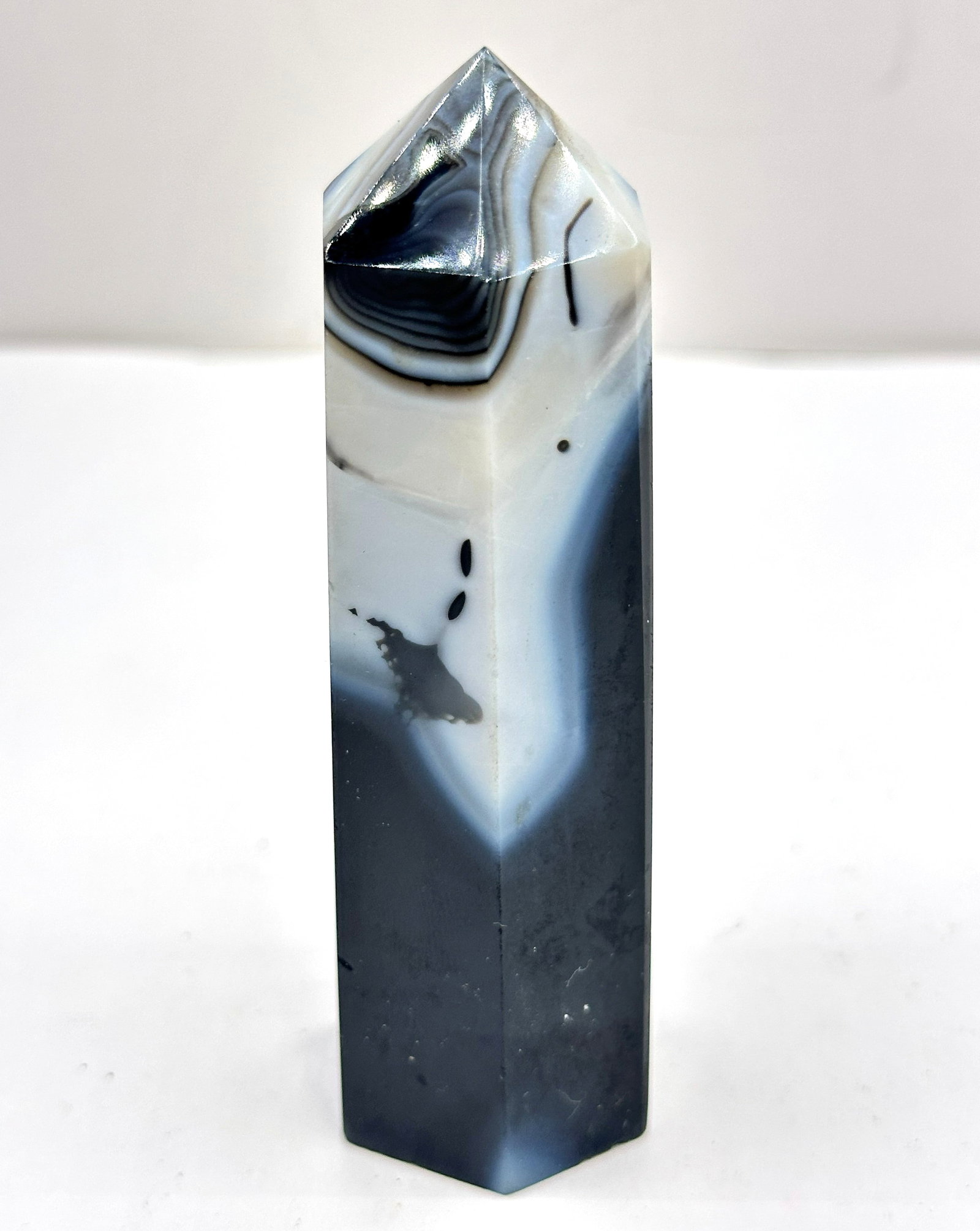 Black Phantom Agate Tower 161 Grams (1 of 3)