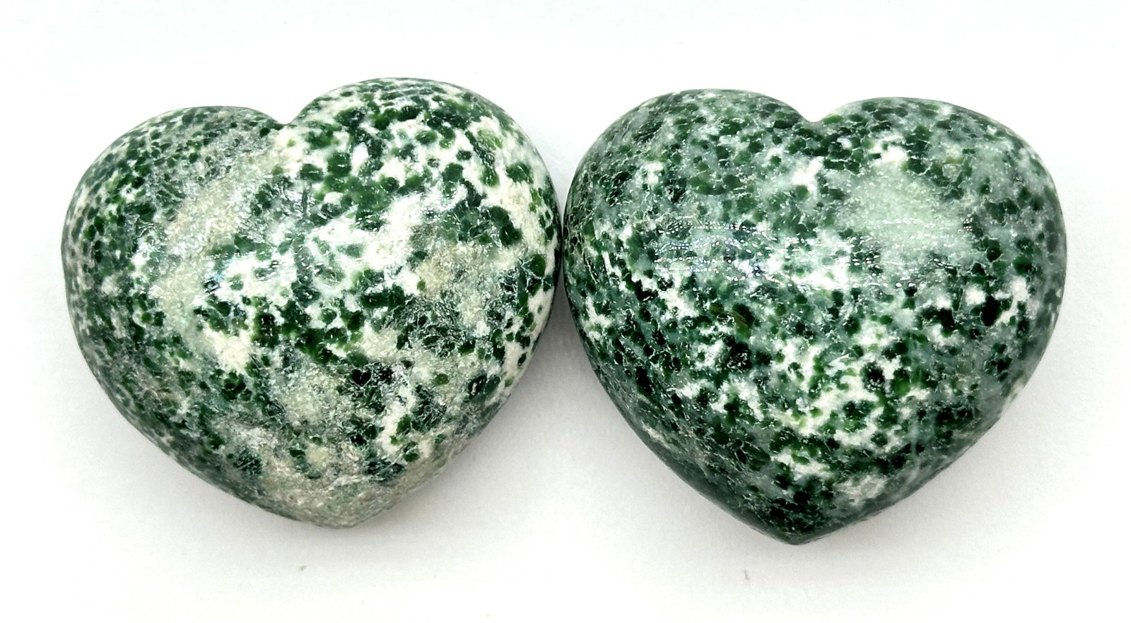2 Moss Agate Hearts 150 Grams (1 of 3)