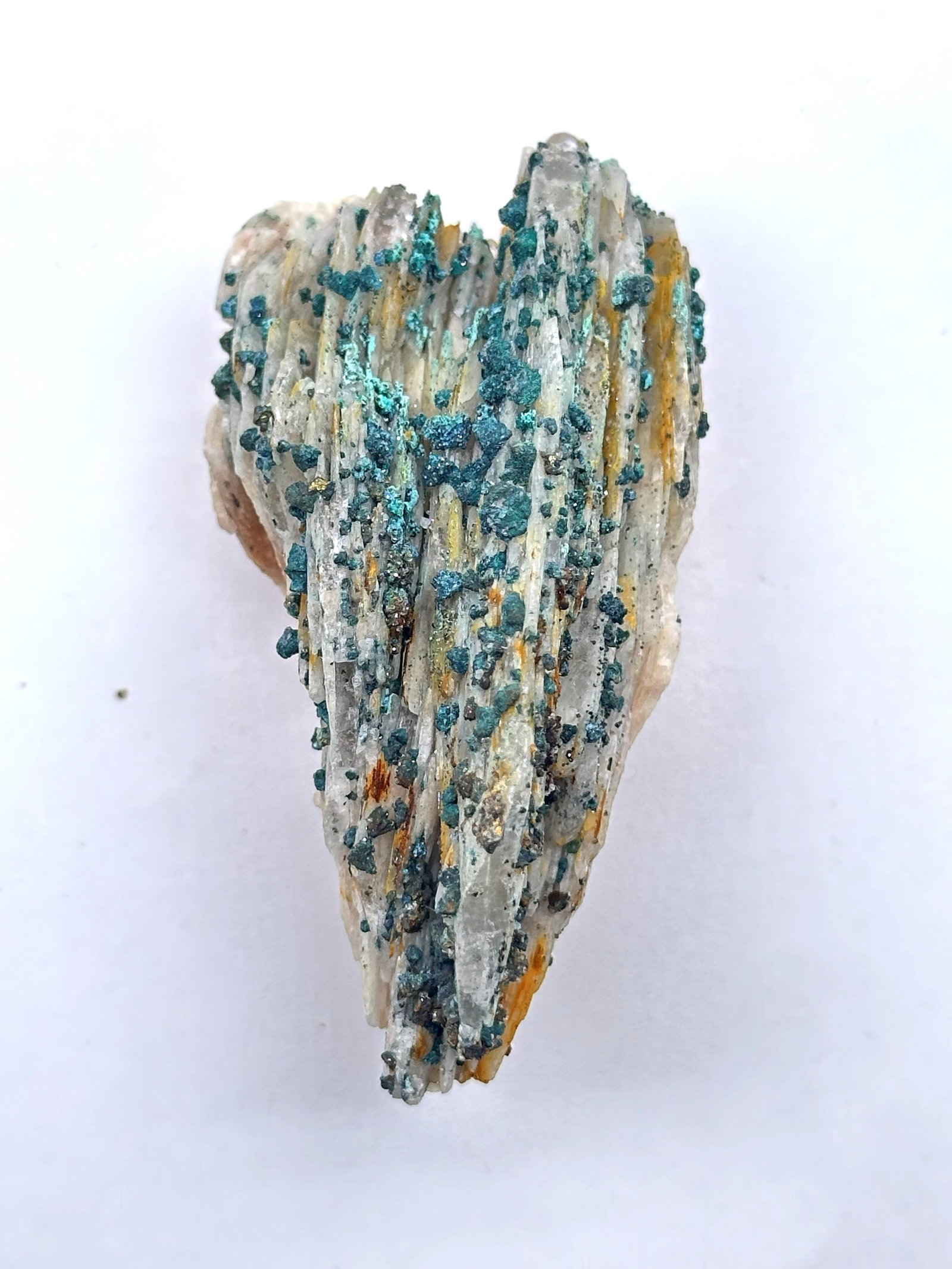 Barite Dioptase 120 Grams: Barite Dioptase 120 Grams