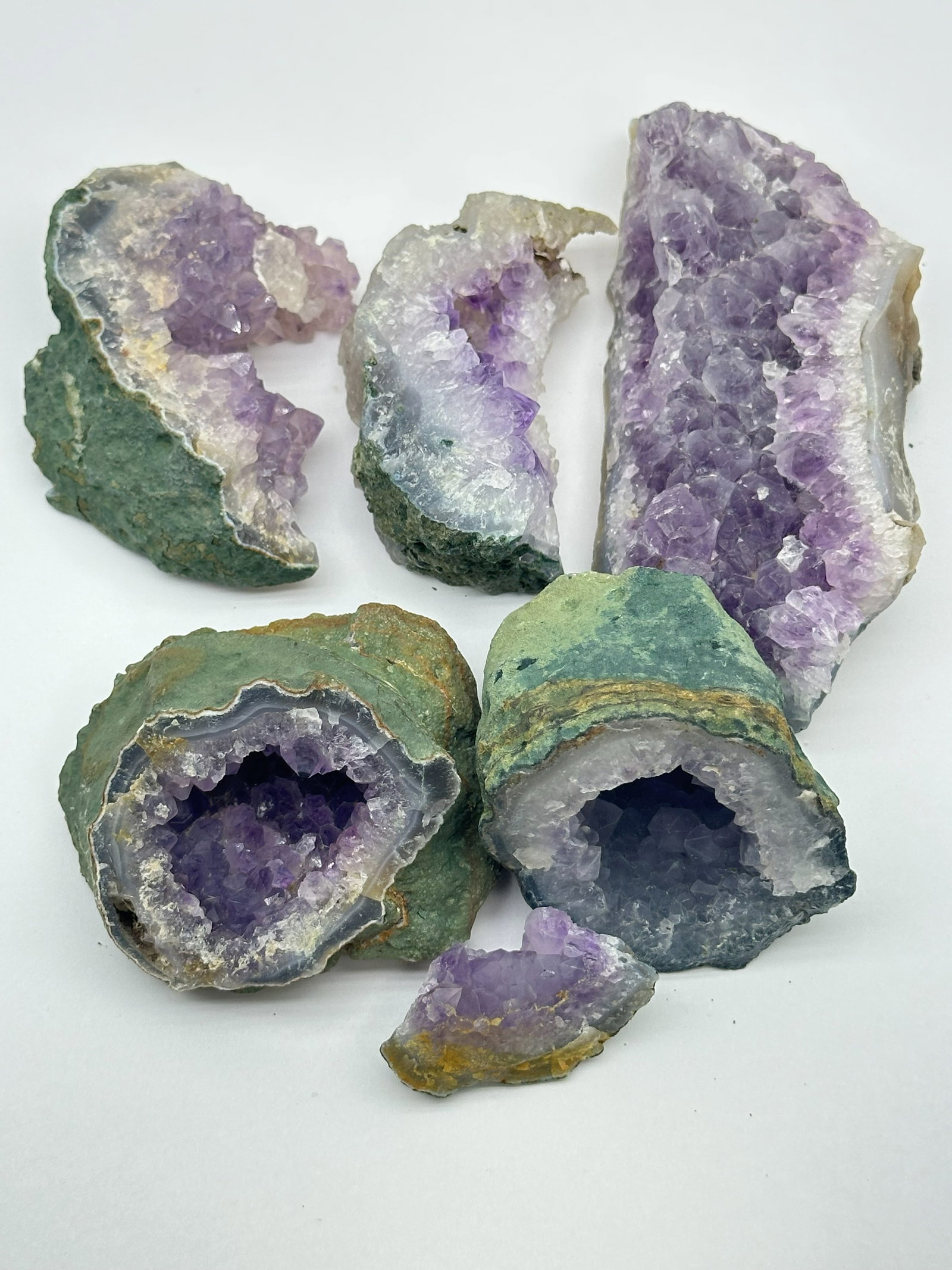 Bag of Raw Amethyst Stones--2.03 lbs: Bag of Raw Amethyst Stones--2.03 lbs