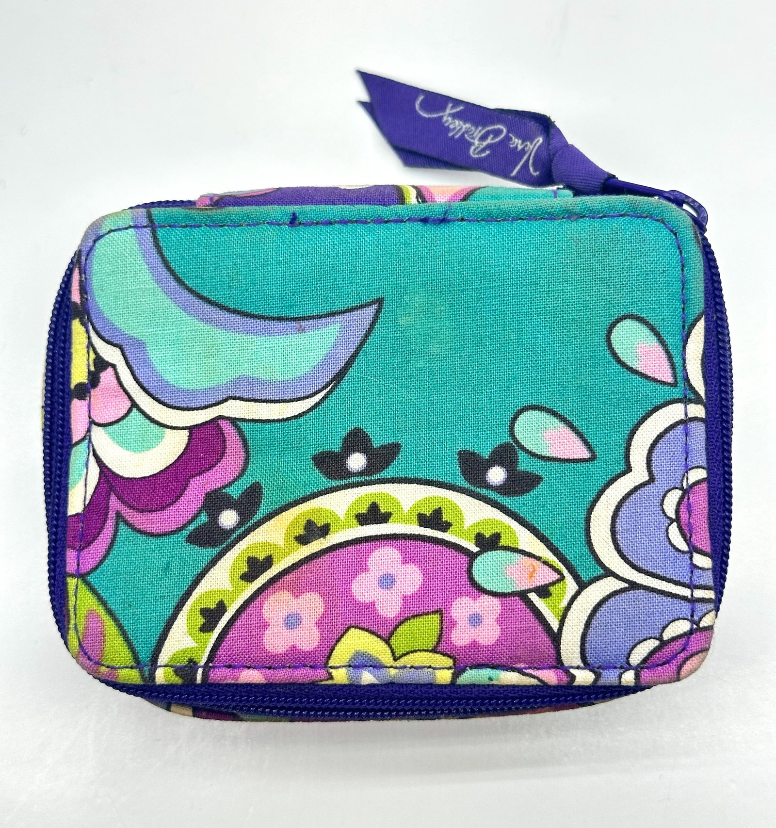 Vera Bradley zip-around travel pill case (1 of 4)