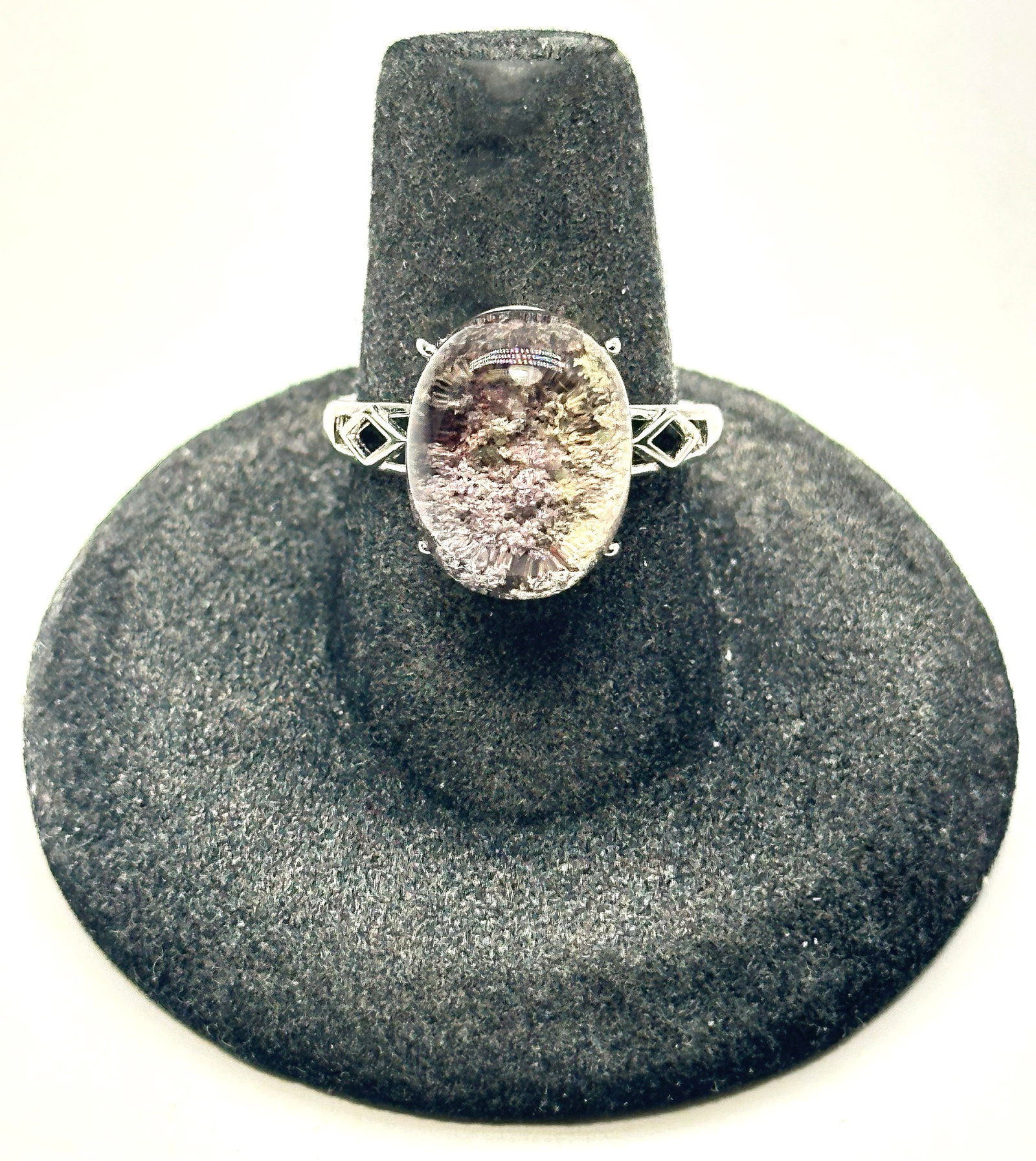 Sterling Moss Agate Ring 3 Grams Size Adjustable: Sterling Moss Agate Ring 3 Grams Size Adjustable