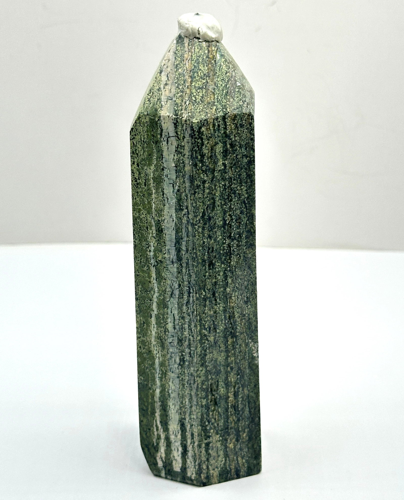 Xtra Lg Large Serpentinite Tower 466 Grams: Xtra Lg Large Serpentinite Tower 1.03 lbs